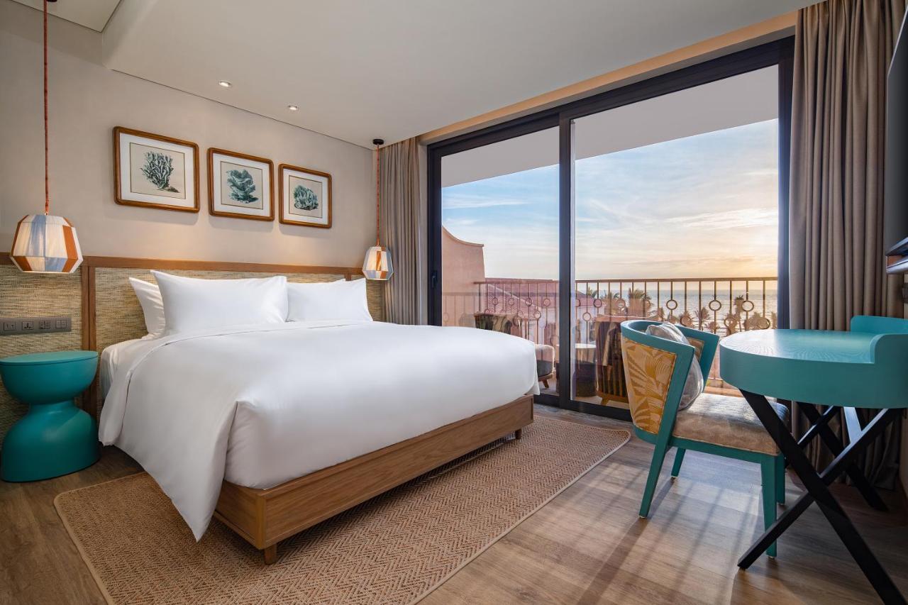 Radisson Hotel 4*
