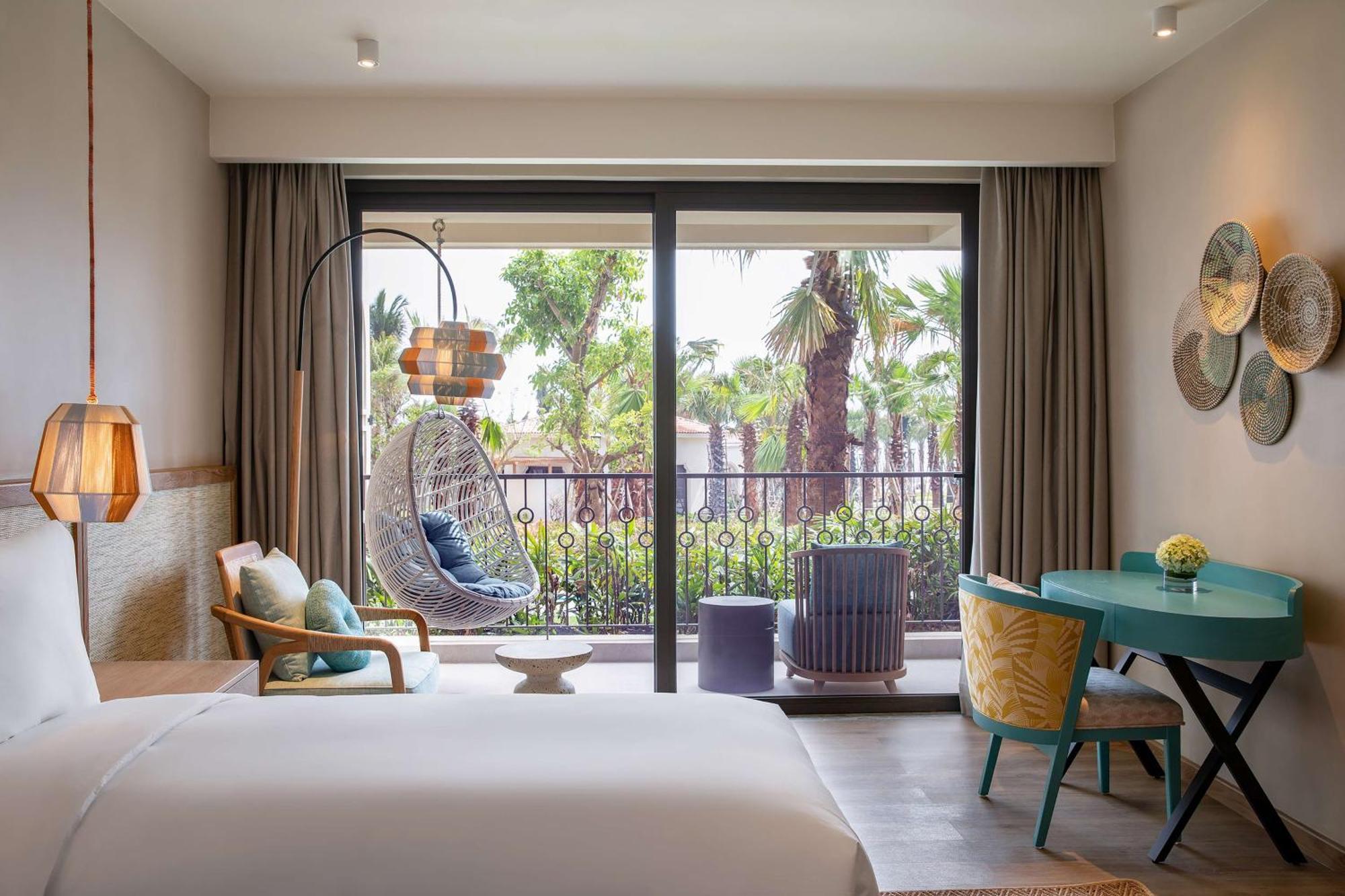 Radisson Hotel 4*